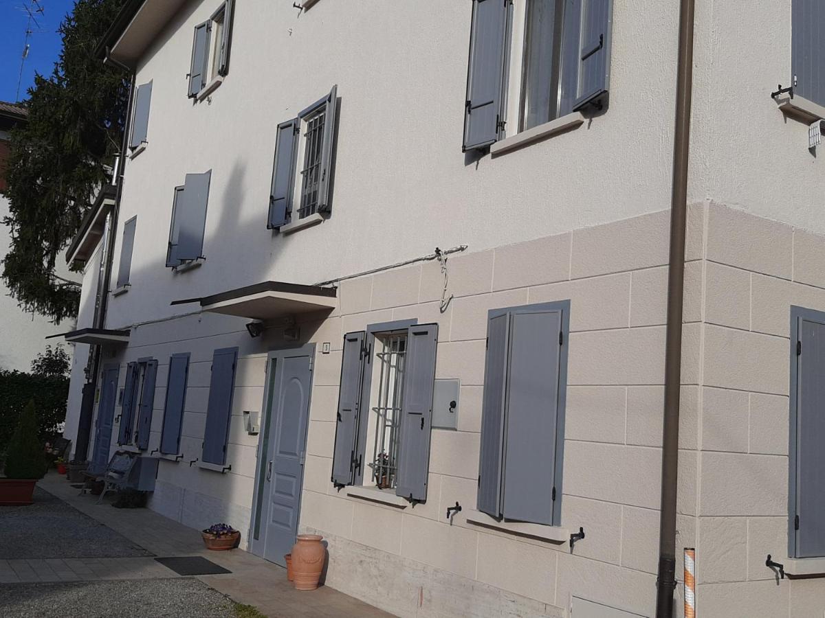 Reggiolacittainvisibile B&B Реджо Емилия Екстериор снимка