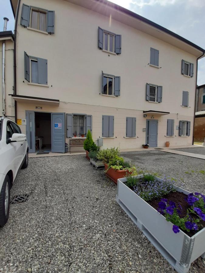 Reggiolacittainvisibile B&B Реджо Емилия Екстериор снимка