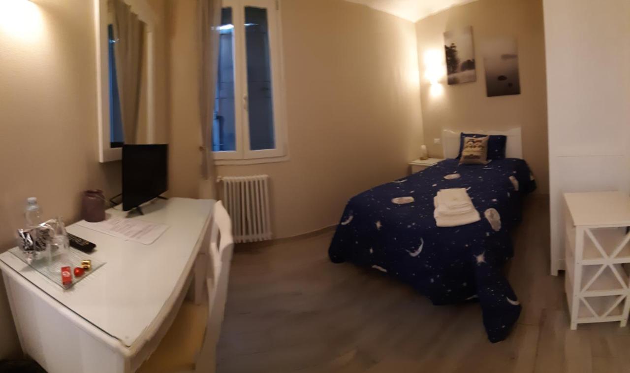 Reggiolacittainvisibile B&B Реджо Емилия Екстериор снимка